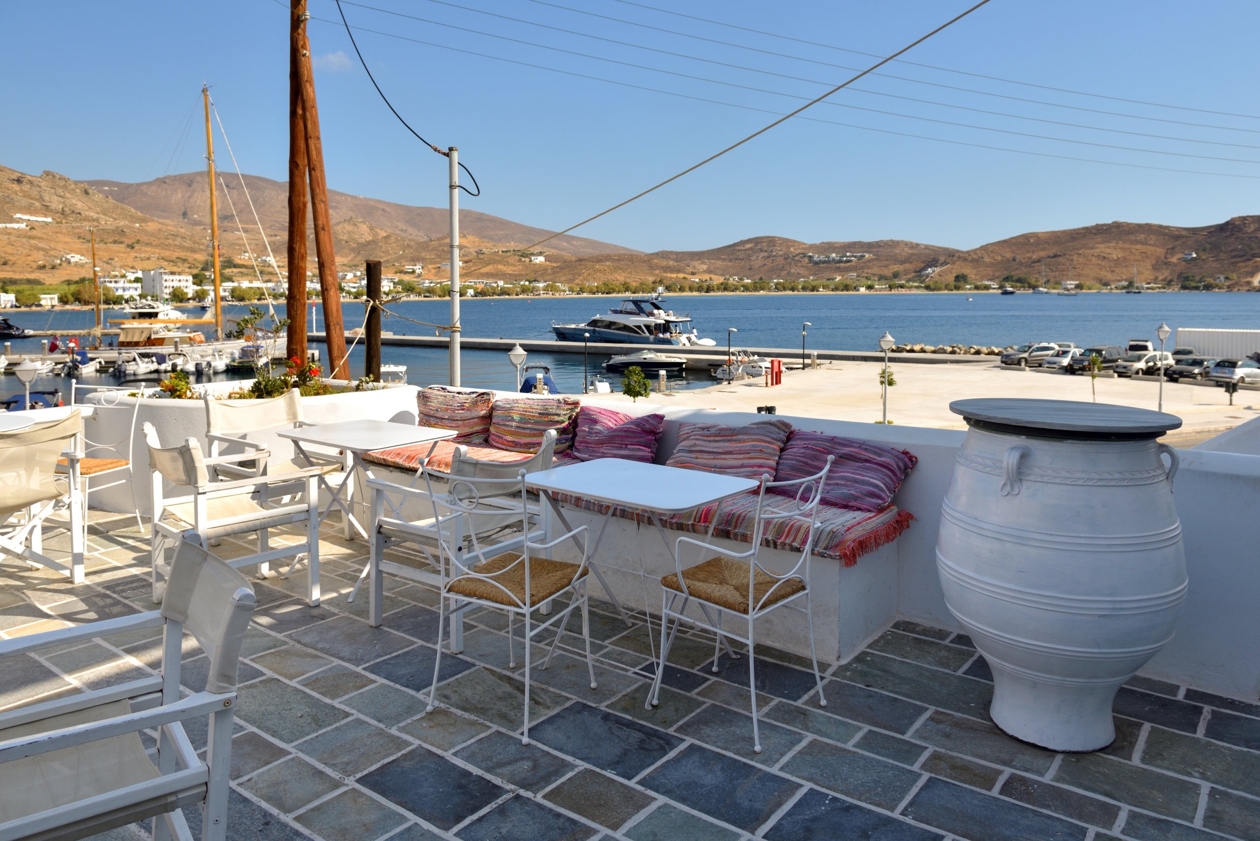 Typical,Seaside,Restaurant,With,Beautiful,Sea,View,In,Livadi,Village